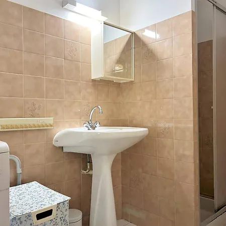 Studio Avec Coin Nuit, Parking, Proche Plage - - Fr-1-251-50